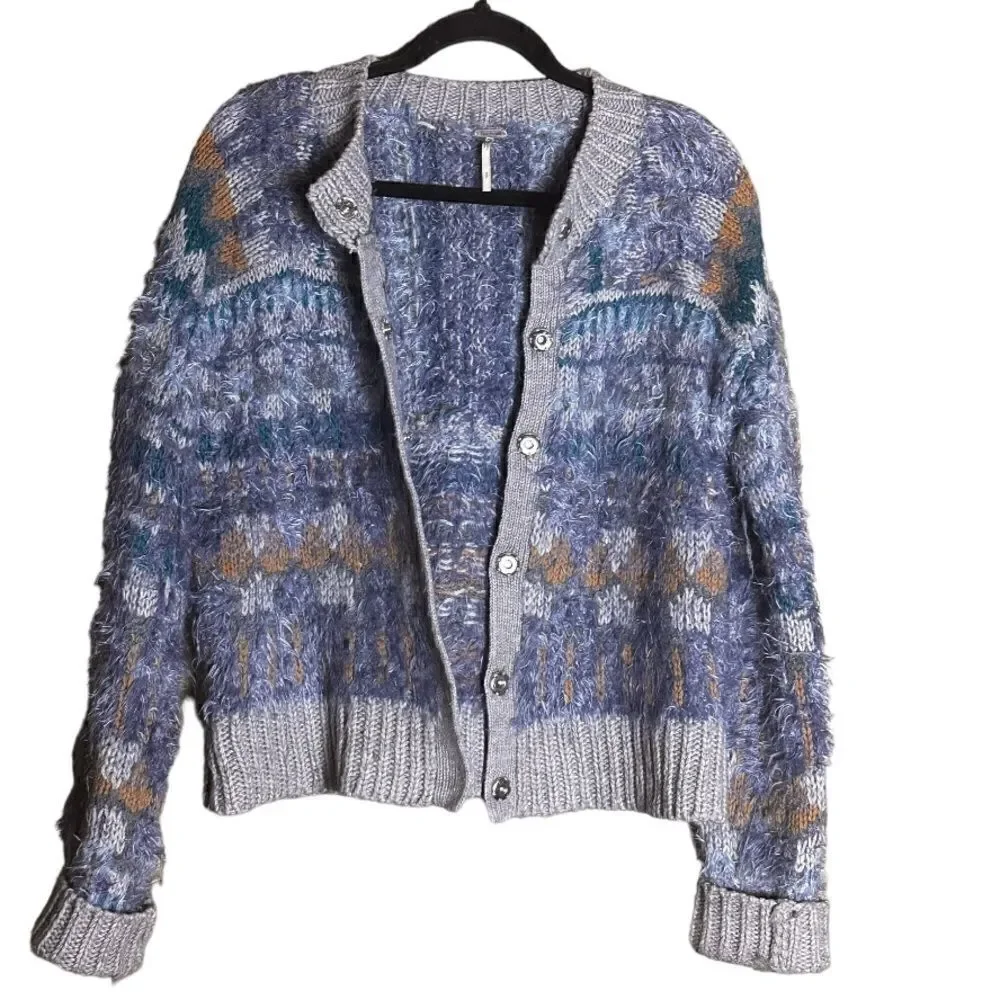 Free People Cardigan / Fuzzy Jacket Size Small ▪️